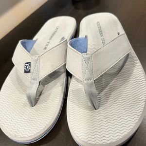 Southern Tide Men’s Flapjack Flip Flops